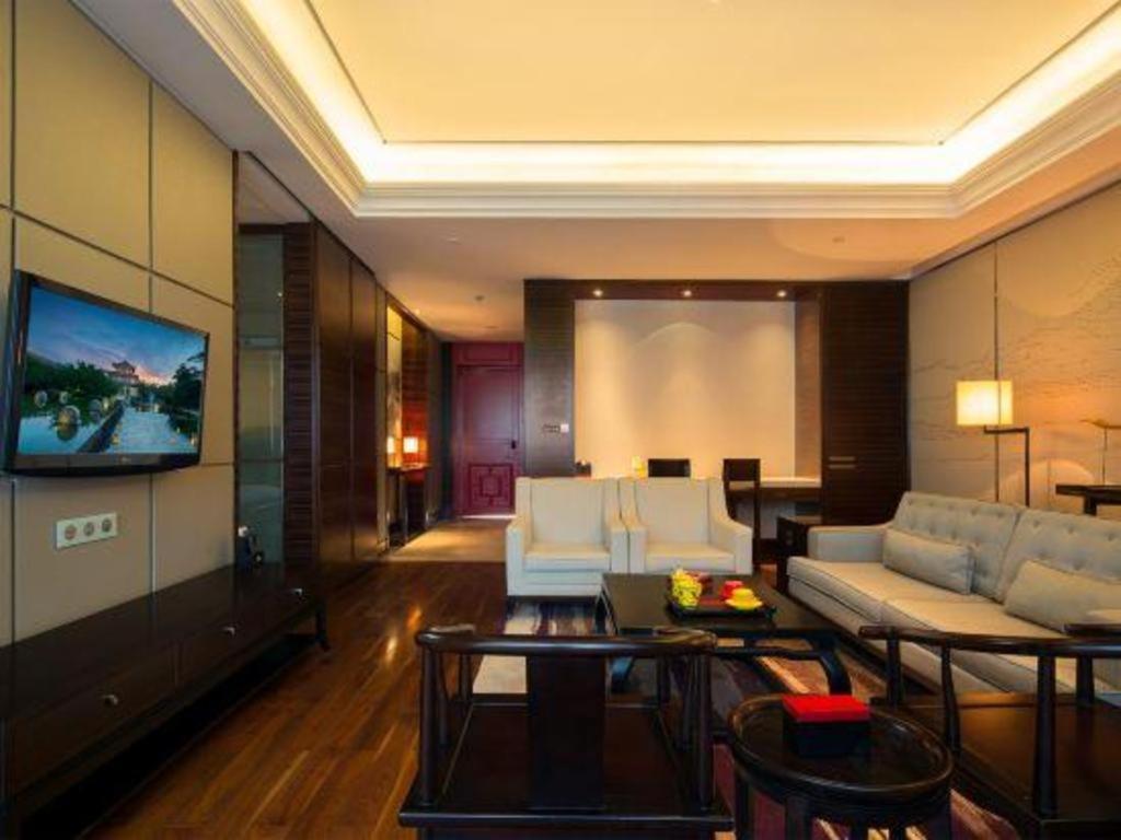 Eadry Royal Garden Hotel Haikou Haikou  Exterior photo